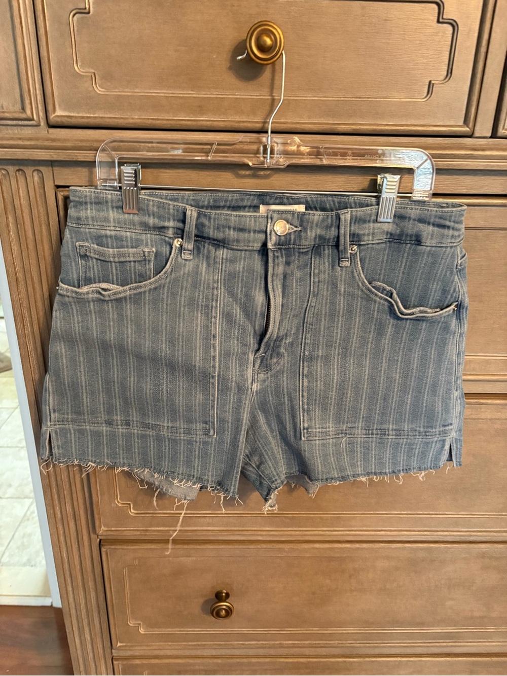Good American Women's Striped Frayed Hem Denim Shorts